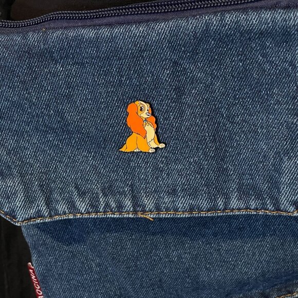 Lady Tramp Lapel Pin Cocker Spaniel Dog Brooch Badge Accessories Jewelry Pin - Picture 9 of 11